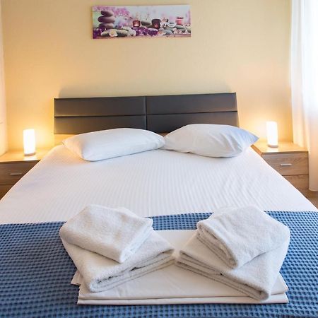 Kate'S Modern 2 Bedroom Apartment In Perea Peraía エクステリア 写真